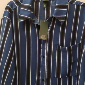 New W/tags Wild Fable Women's Button down Shirt M